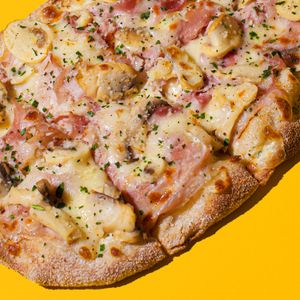 Pizza Prosciutto e Fungi