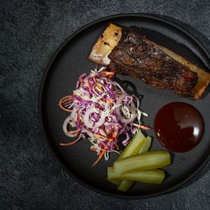 Говяжье ребро томленное