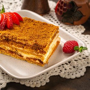 Honey cake