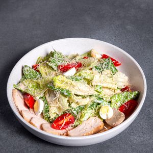 Салат с куриной грудкой