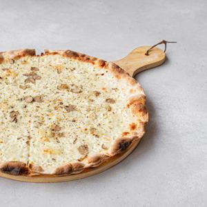 Пицца 4 сыра с трюфелем