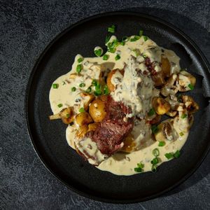 Бавет,мини-картофель,шампиньоны гриль